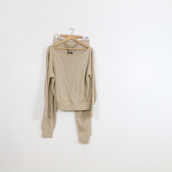 *Nasty Gal Weekend Loading Knit Jumper and Boohoo Joggers - Picture 11 of 16